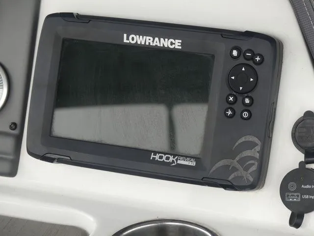 Slide: The Image of Tahoe 2150 CC 2020 - 22