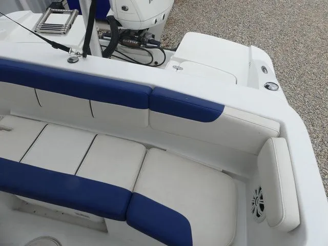 Slide: The Image of Tahoe 2150 CC 2020 - 27