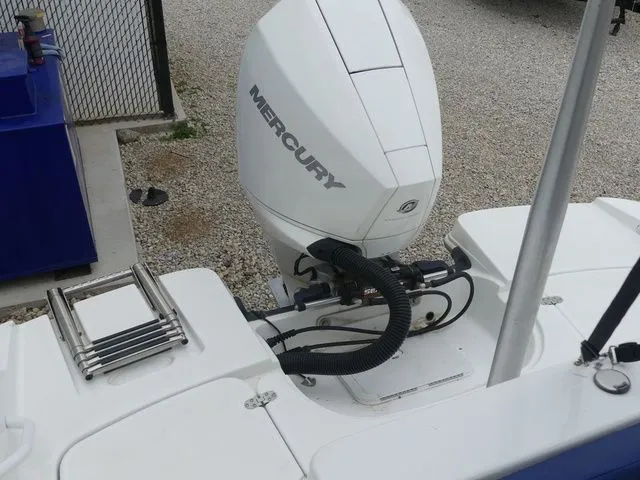 Slide: The Image of Tahoe 2150 CC 2020 - 29