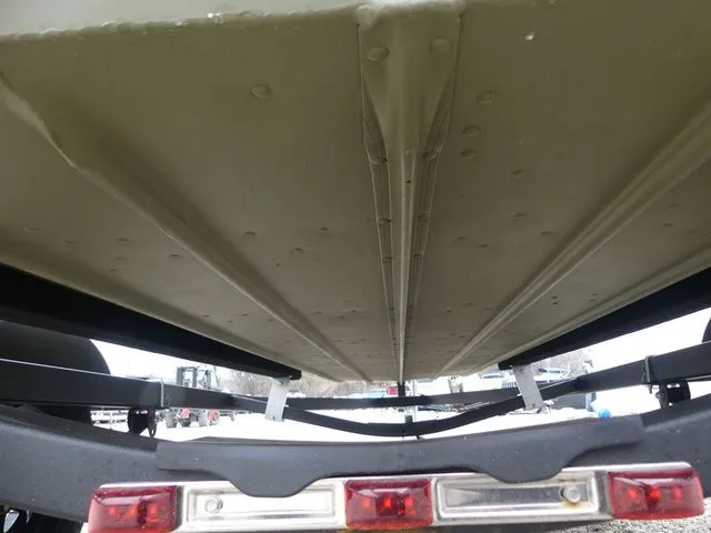 Slide: The Image of Lowe L1852MT Aura Jon 2026 - 6