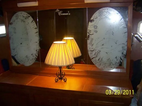 Slide: The Image of President Double Cabin 1985 - 9