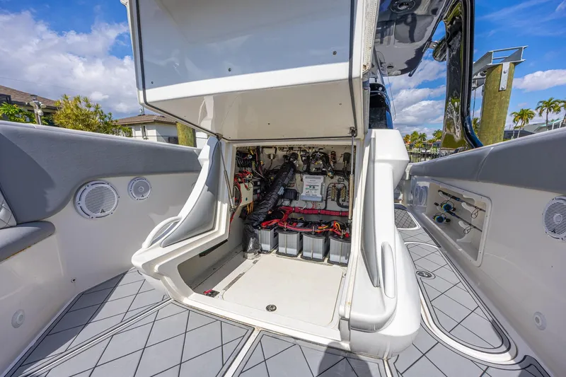 Slide: The Image of 2010 Concept 4400 Sport Yacht engine compartment with wiring and battery setup. - 44