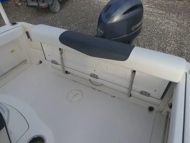 Slide: The Image of Robalo R222 2020 - 29