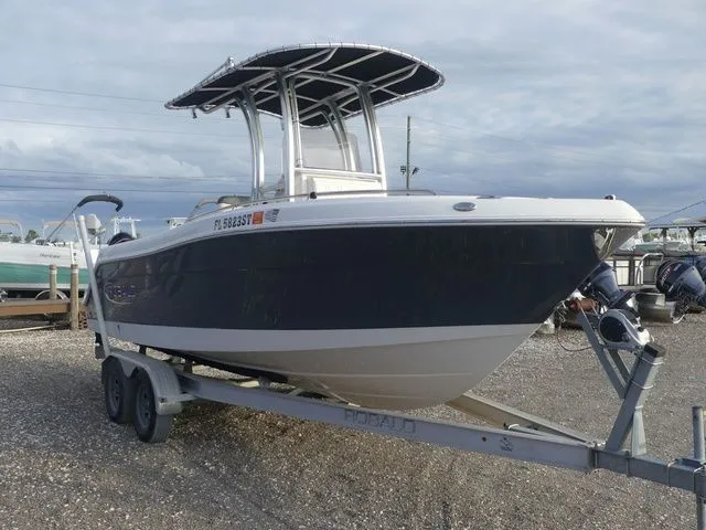 Slide: The Image of Robalo R222 2020 - 3