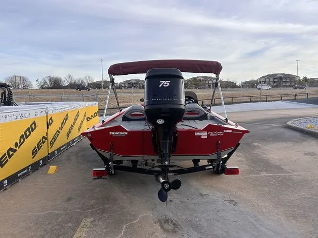 Slide: The Image of Tracker 175 2012 - 4