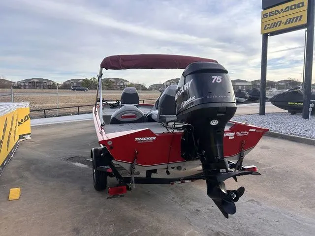 Slide: The Image of Tracker 175 2012 - 5