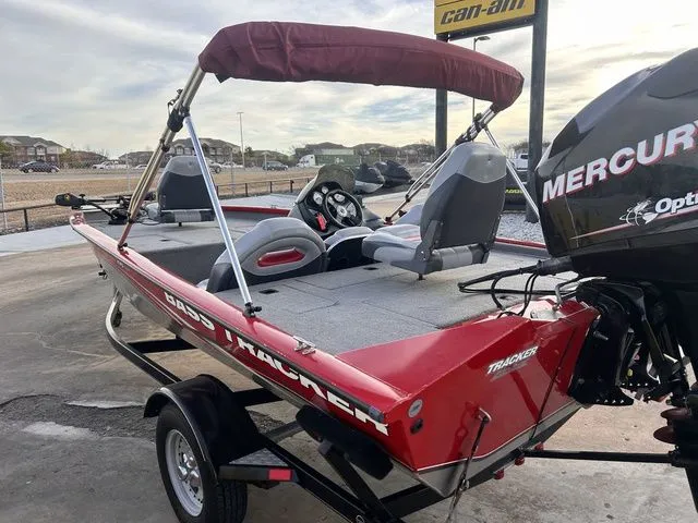 Slide: The Image of Tracker 175 2012 - 6