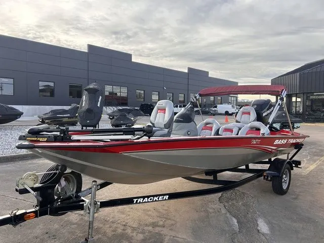 Slide: The Image of Tracker 175 2012 - 9