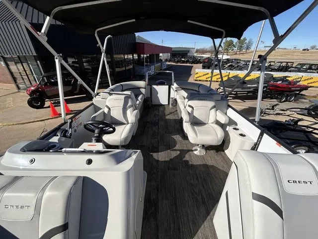 Slide: The Image of Crest Classic LX 220 L CPT 2023 - 14