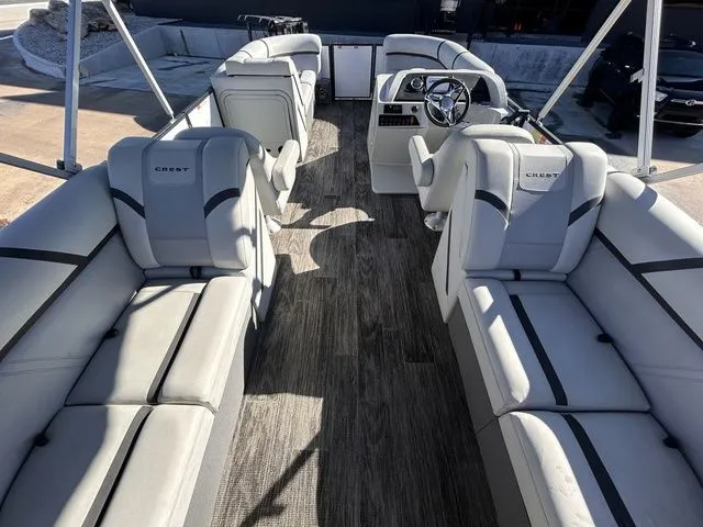 Slide: The Image of Crest Classic LX 220 L CPT 2023 - 19