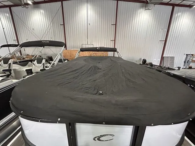 Slide: The Image of Crest Classic LX 220 L CPT 2023 - 30