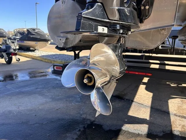 Slide: The Image of Crest Classic LX 220 L CPT 2023 - 6