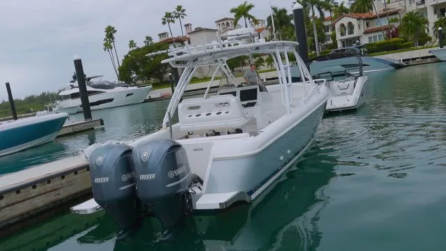 Slide: The Image of Intrepid 327 C 2014 - 17