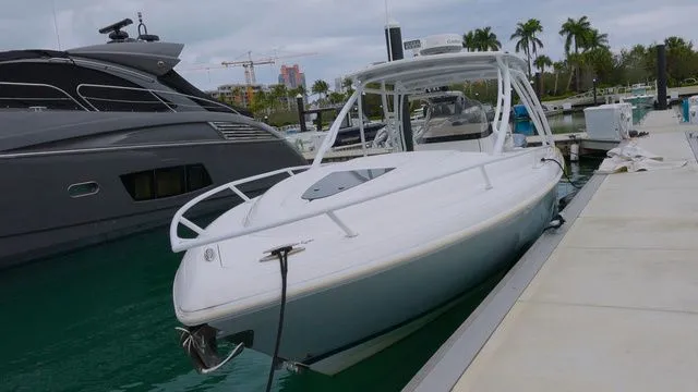 Slide: The Image of Intrepid 327 C 2014 - 3