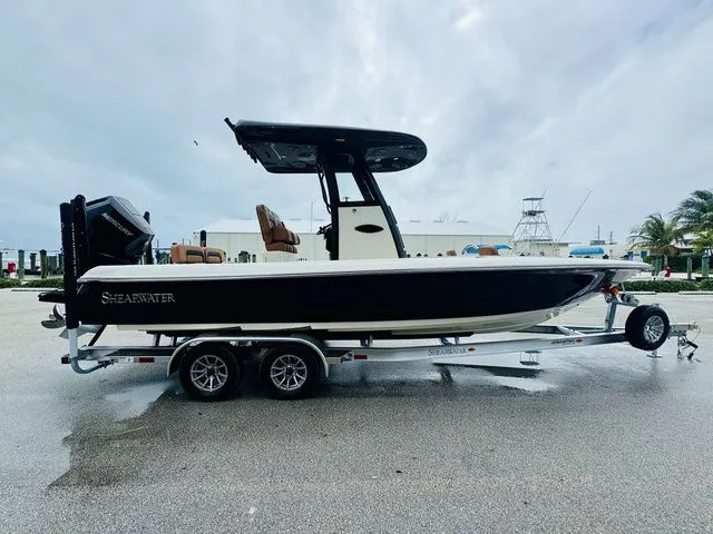 Slide: The Image of Shearwater 260 LFX 2026 - 24