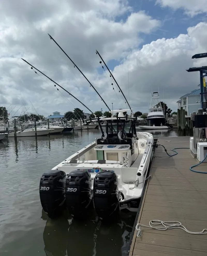 Slide: The Image of Wellcraft 352 Fisherman 2019 - 12