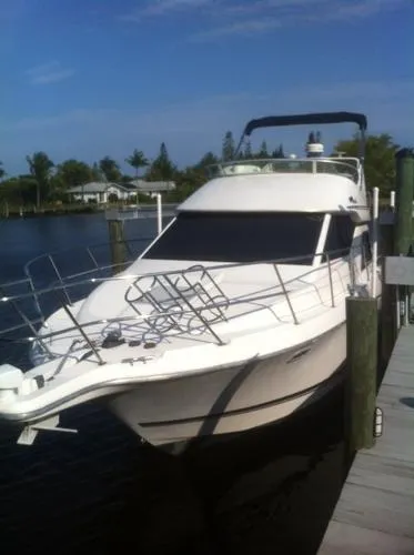 Slide: The Image of Bayliner 3258 Command Bridge 1997 - 0