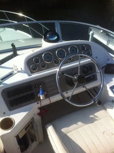 Slide: The Image of Bayliner 3258 Command Bridge 1997 - 10