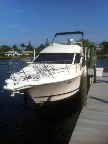 Slide: The Image of Bayliner 3258 Command Bridge 1997 - 2