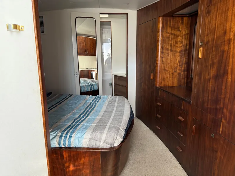 Slide: The Image of Hines-Farley Custom Sportfish 1985 - 35