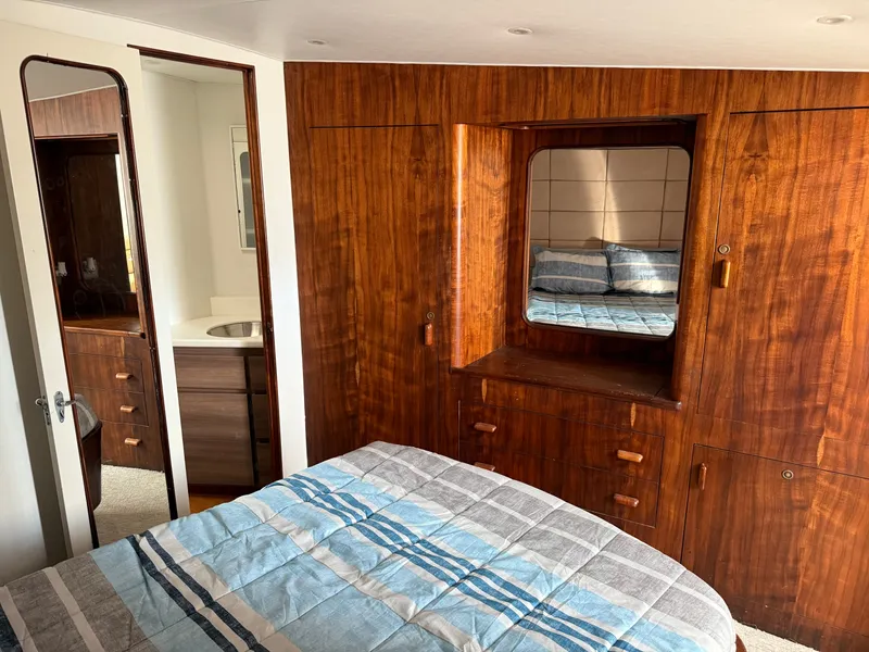 Slide: The Image of Hines-Farley Custom Sportfish 1985 - 37