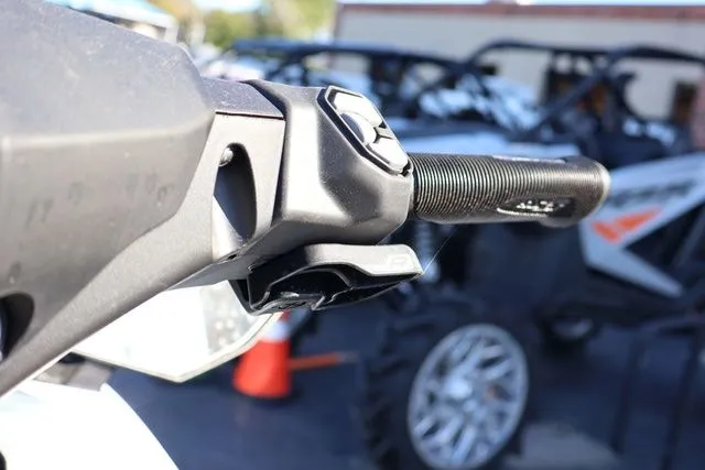 Slide: The Image of Kawasaki Jet Ski® Ultra® 160 LX 2026 - 14