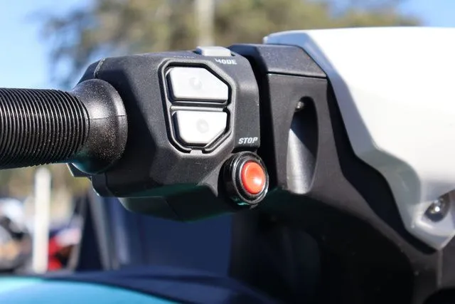 Slide: The Image of Kawasaki Jet Ski® Ultra® 310 LX-S 2026 - 15