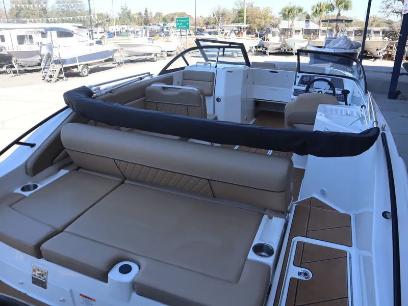 Slide: The Image of Bayliner D22 2026 - 14