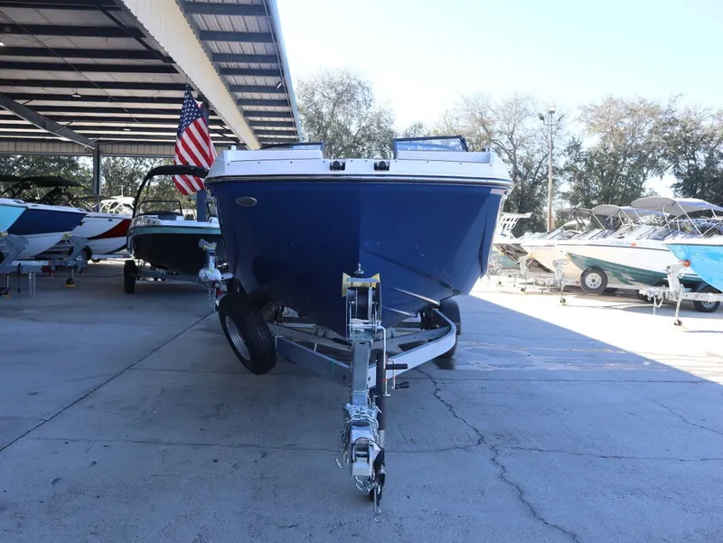 Slide: The Image of Bayliner D22 2026 - 3