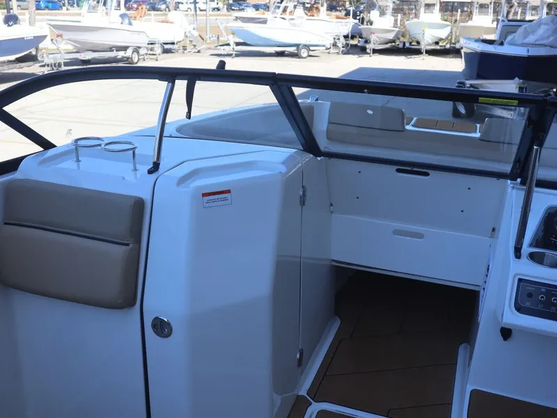 Slide: The Image of Bayliner D22 2026 - 7