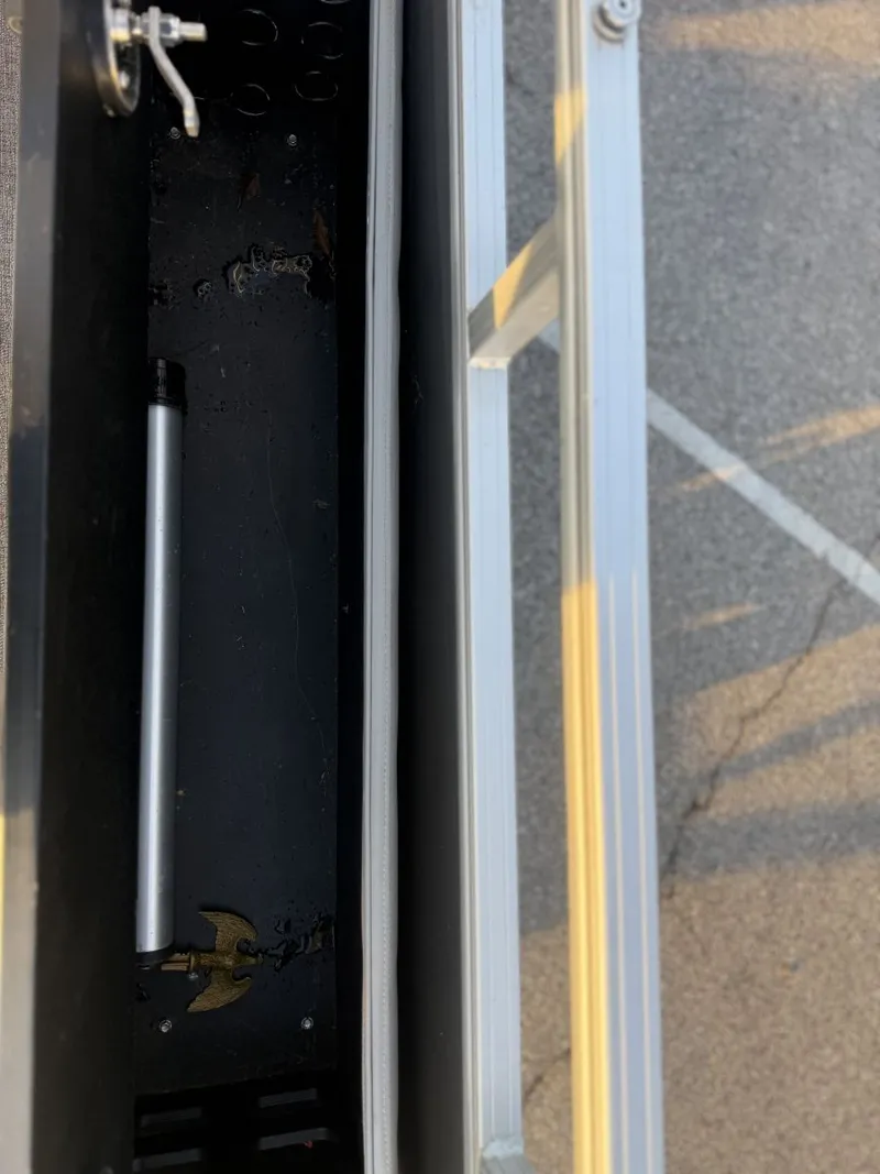 Slide: The Image of Ranger Reata 220F 2020 - 25