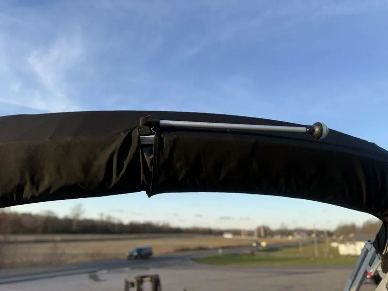 Slide: The Image of Ranger Reata 220F 2020 - 33