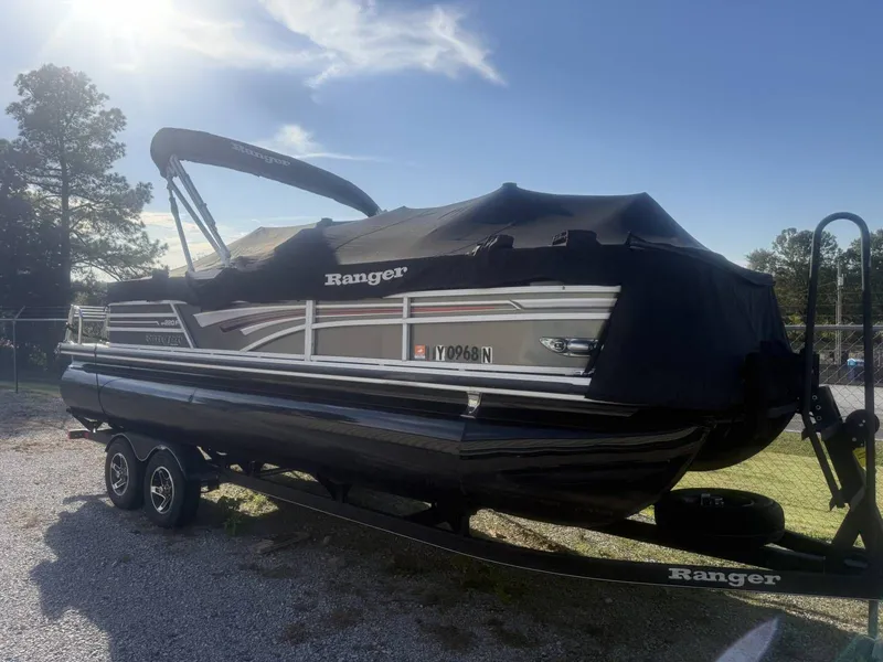 Slide: The Image of Ranger Reata 220F 2020 - 56