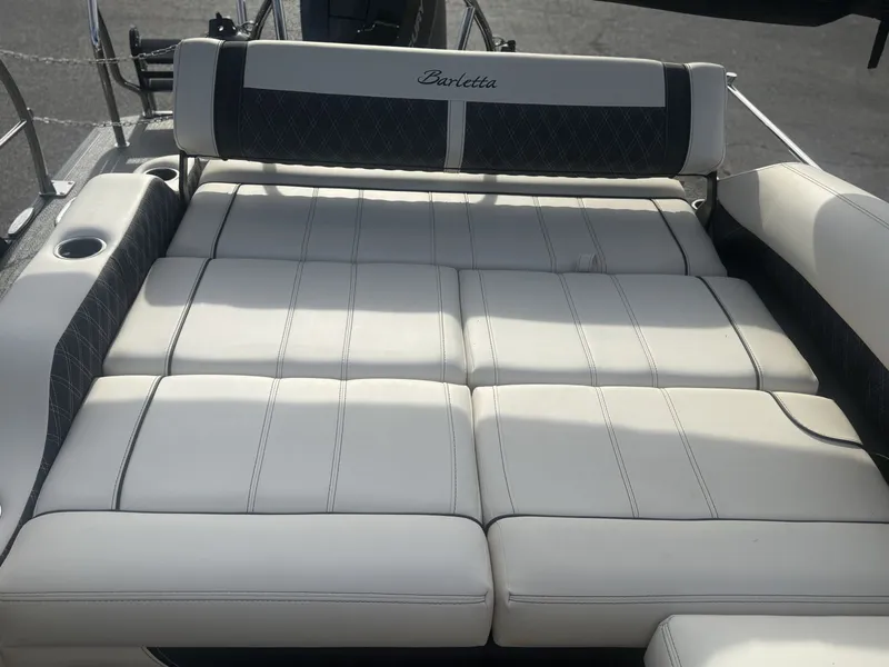 Slide: The Image of Barletta Lusso L25U 2025 - 11