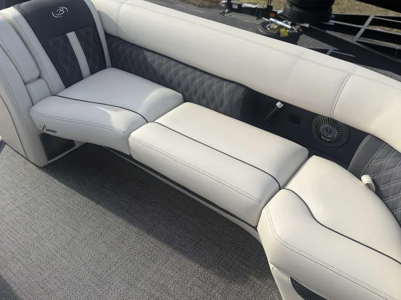 Slide: The Image of Barletta Lusso L25U 2025 - 6