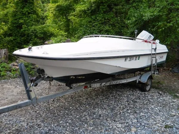 Slide: The Image of Boston Whaler Custom 1990 - 0