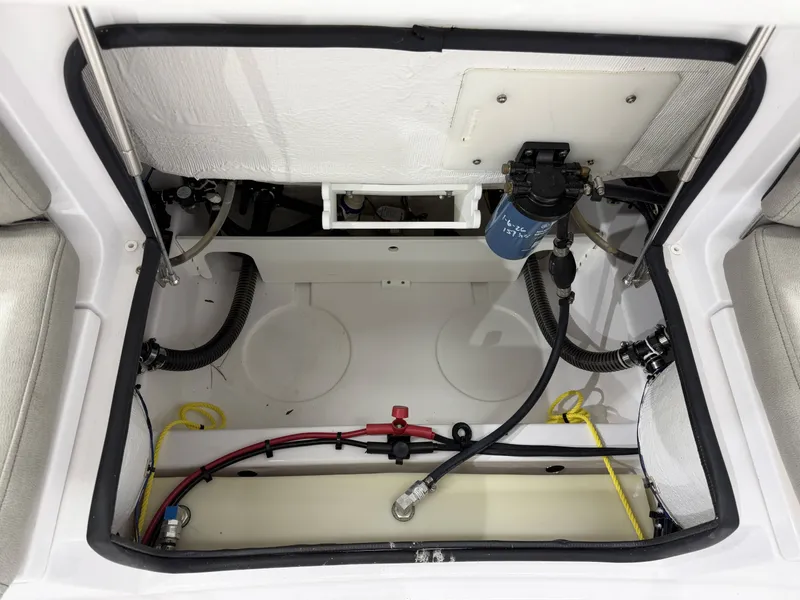 Slide: The Image of Sportsman Heritage 231 Center Console 2022 - 28