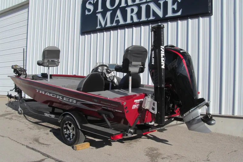 Slide: The Image of 2020 Tracker Pro Team 190 TX Tournament Edition boat at Stokley's Marine. - 2