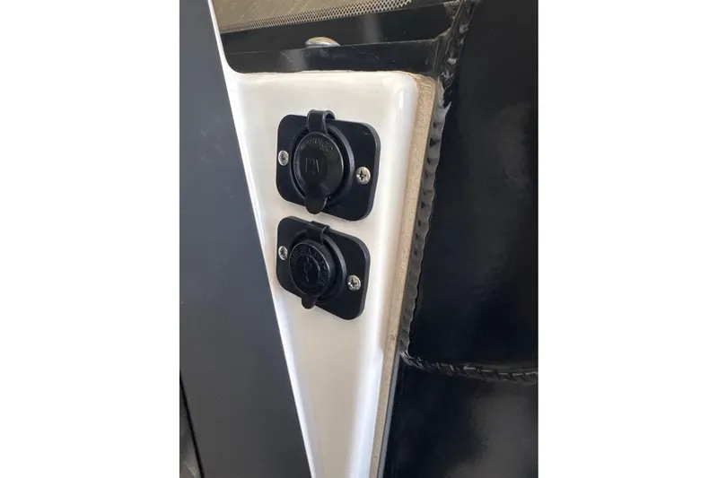 Slide: The Image of Power ports - 33