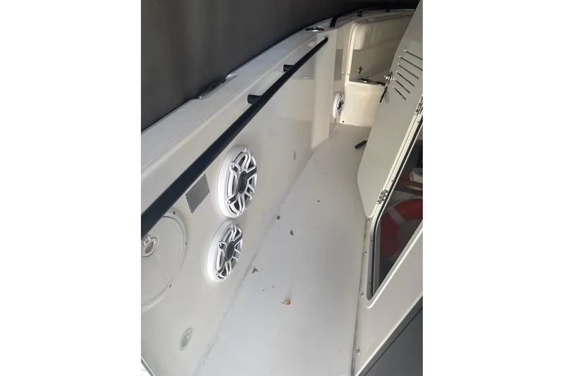 Slide: The Image of JL Speakers - 43