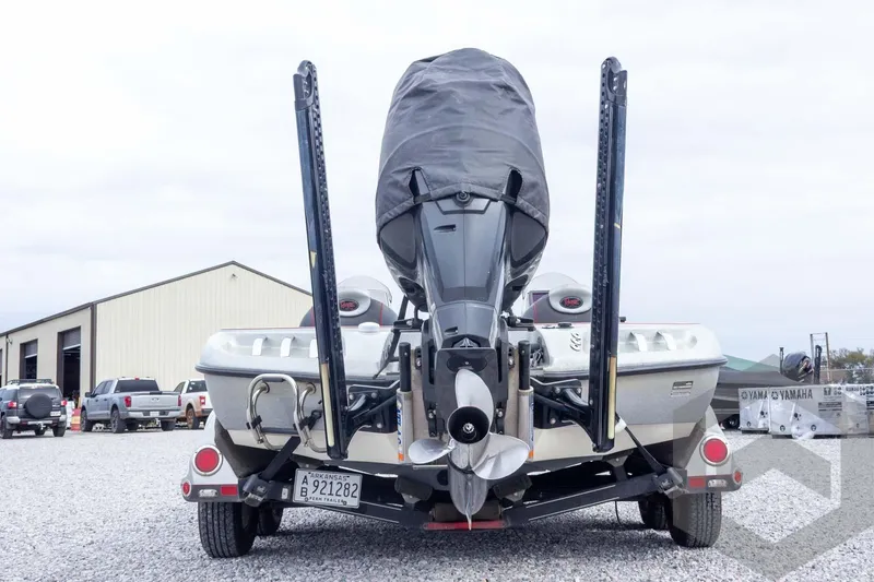 Slide: The Image of 2014 Ranger Z520 Comanche boat on trailer, rear view with covered motor. - 18