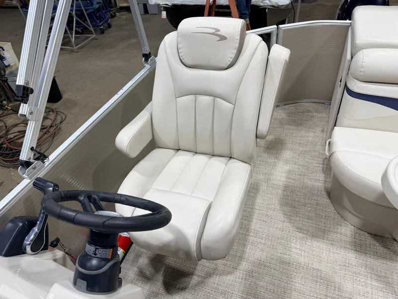 Slide: The Image of Bennington 20 SLX Pontoon 2018 - 17