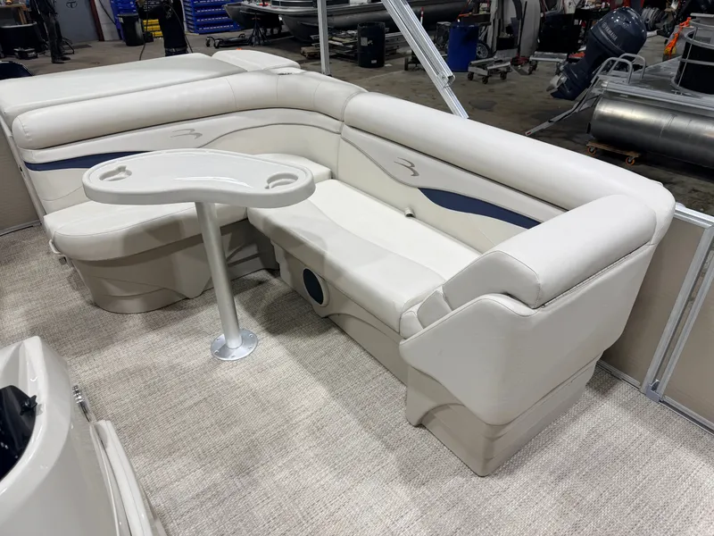 Slide: The Image of Bennington 20 SLX Pontoon 2018 - 22