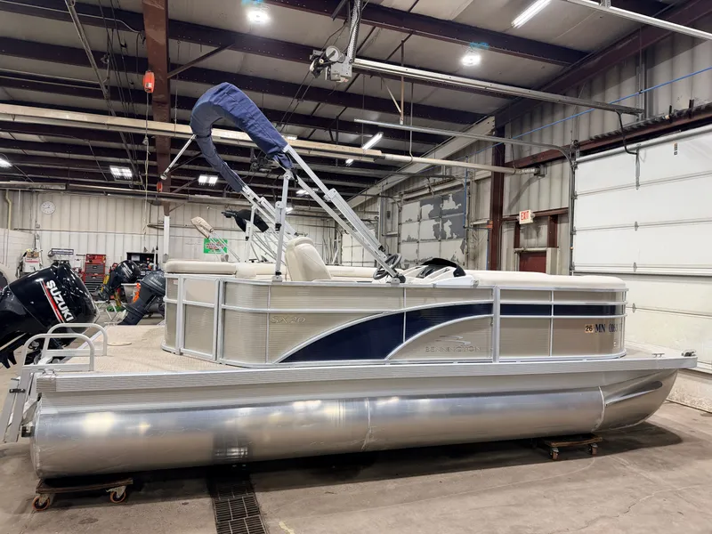 Slide: The Image of Bennington 20 SLX Pontoon 2018 - 33
