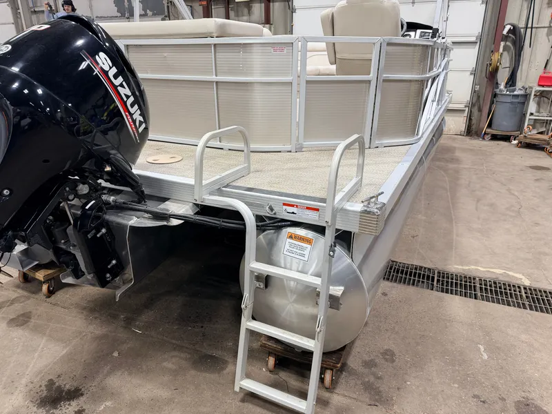 Slide: The Image of Bennington 20 SLX Pontoon 2018 - 35