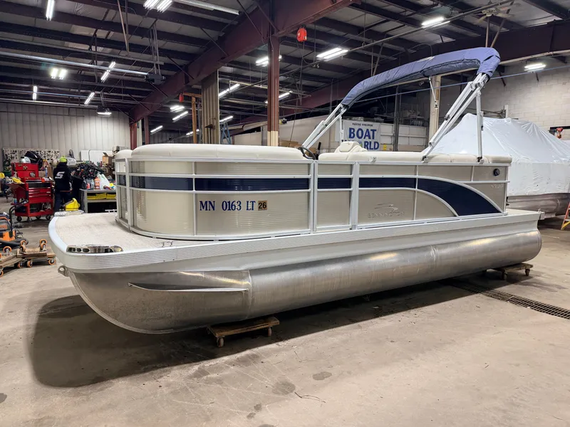 Slide: The Image of Bennington 20 SLX Pontoon 2018 - 44