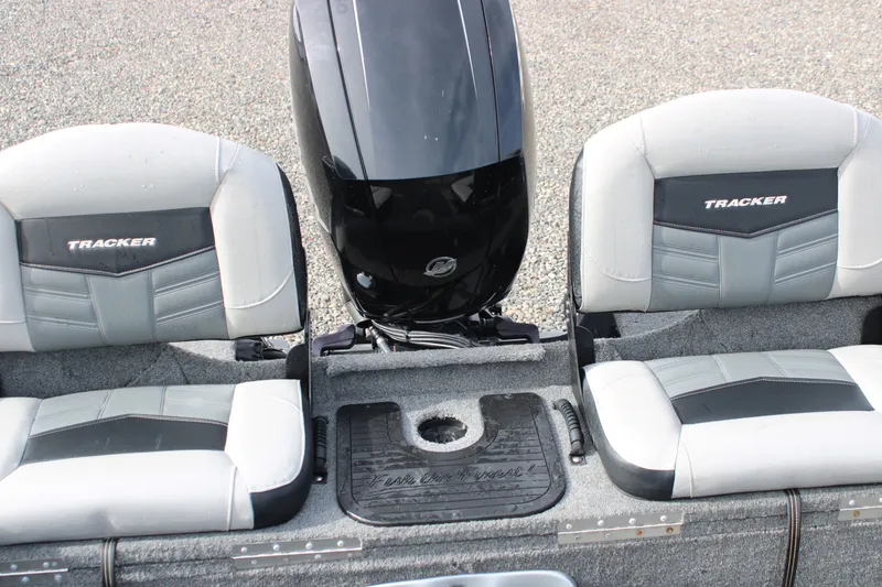 Slide: The Image of Tracker Targa V-18 Combo 2018 - 11