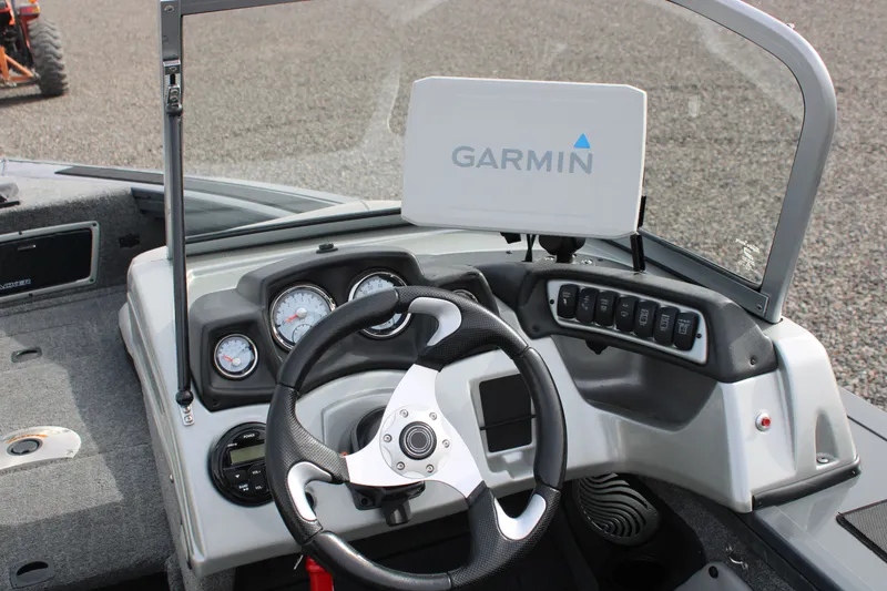 Slide: The Image of Tracker Targa V-18 Combo 2018 - 4