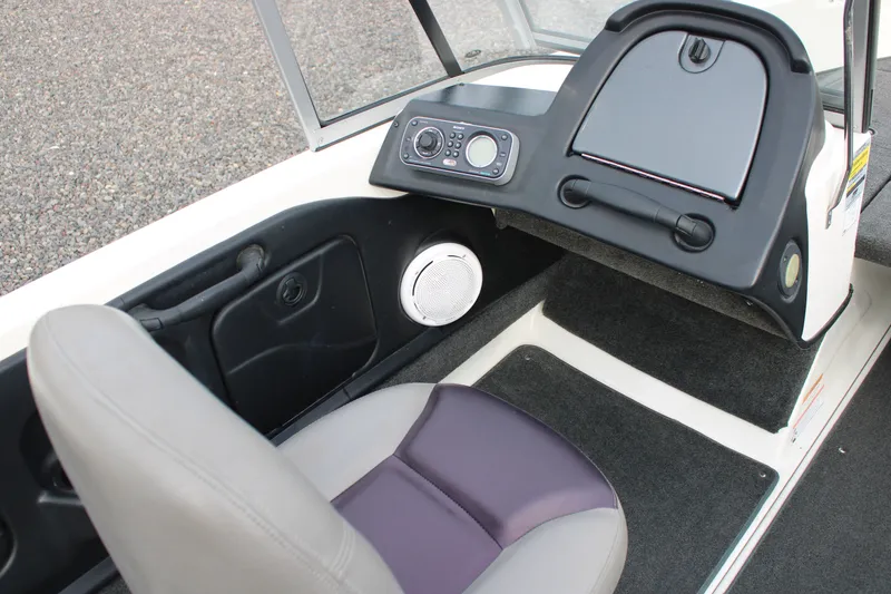 Slide: The Image of Ranger 1850 Reata 2008 - 10