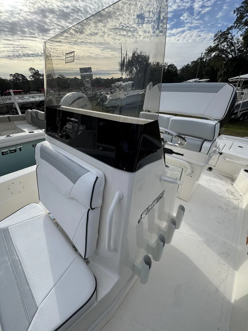 Slide: The Image of Skeeter SX Series SX241 2025 - 14